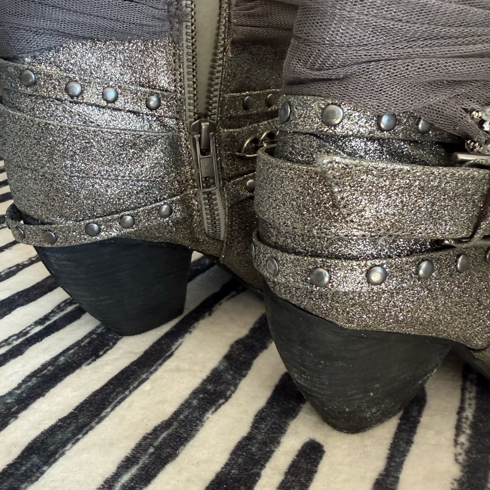 Fashion, sparkle ankle cowboy boots ❤️ - Picture 6 of 9